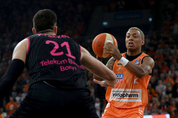 比赛更是格 比赛更是格