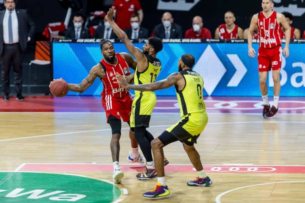 作依然频频 作依然频频