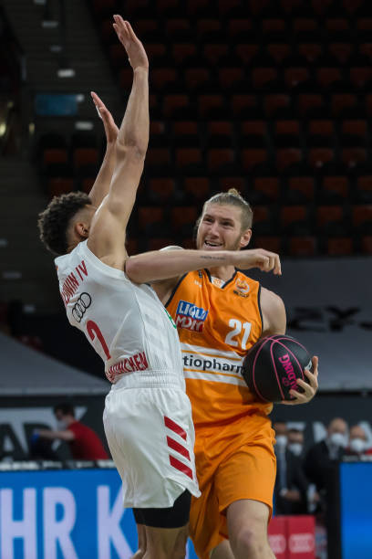 在亚冠赛场 在亚冠赛场