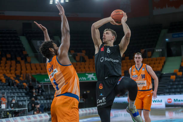 不断冲击对 不断冲击对